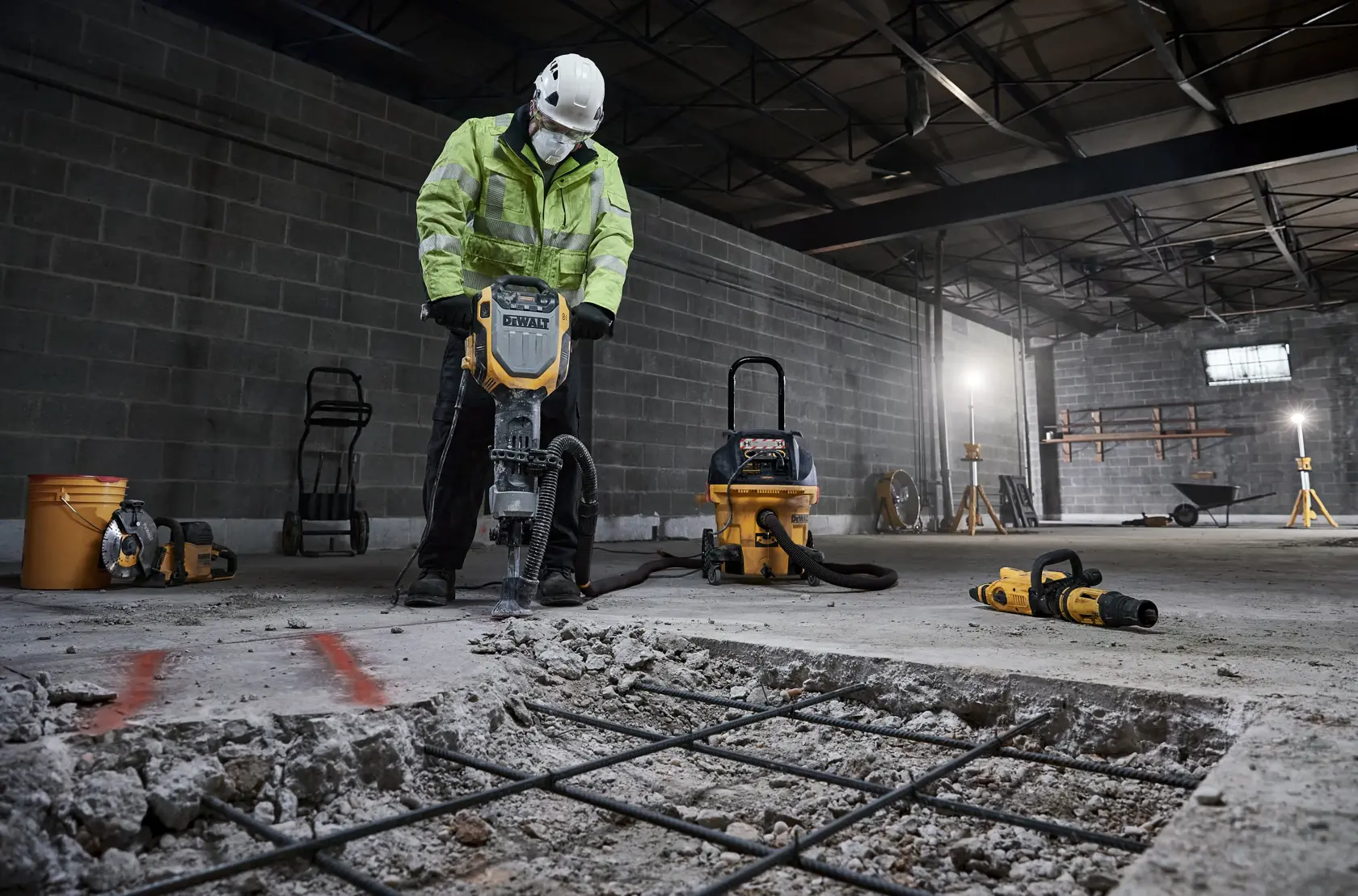 DEWALT® 28mm HEX Demolition Hammer