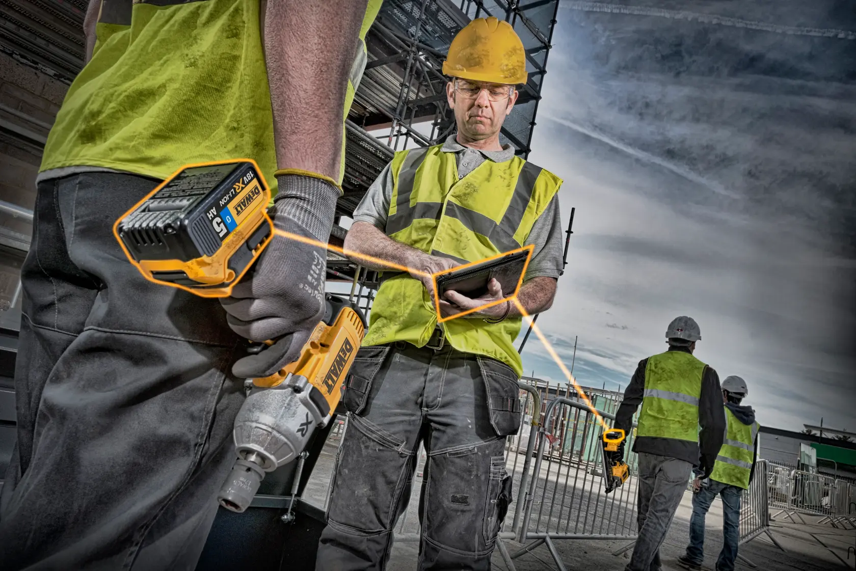 DEWALT® 18V XR® Premium 2 Piece Combo Kit - 5Ah & FlexVOLT® 6Ah