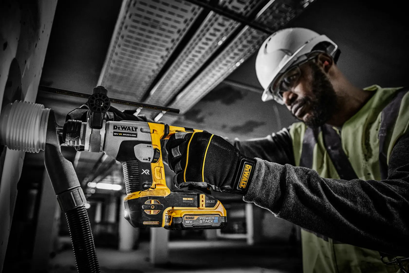 DEWALT® 18V XR® POWERSTACK™ Compact Battery