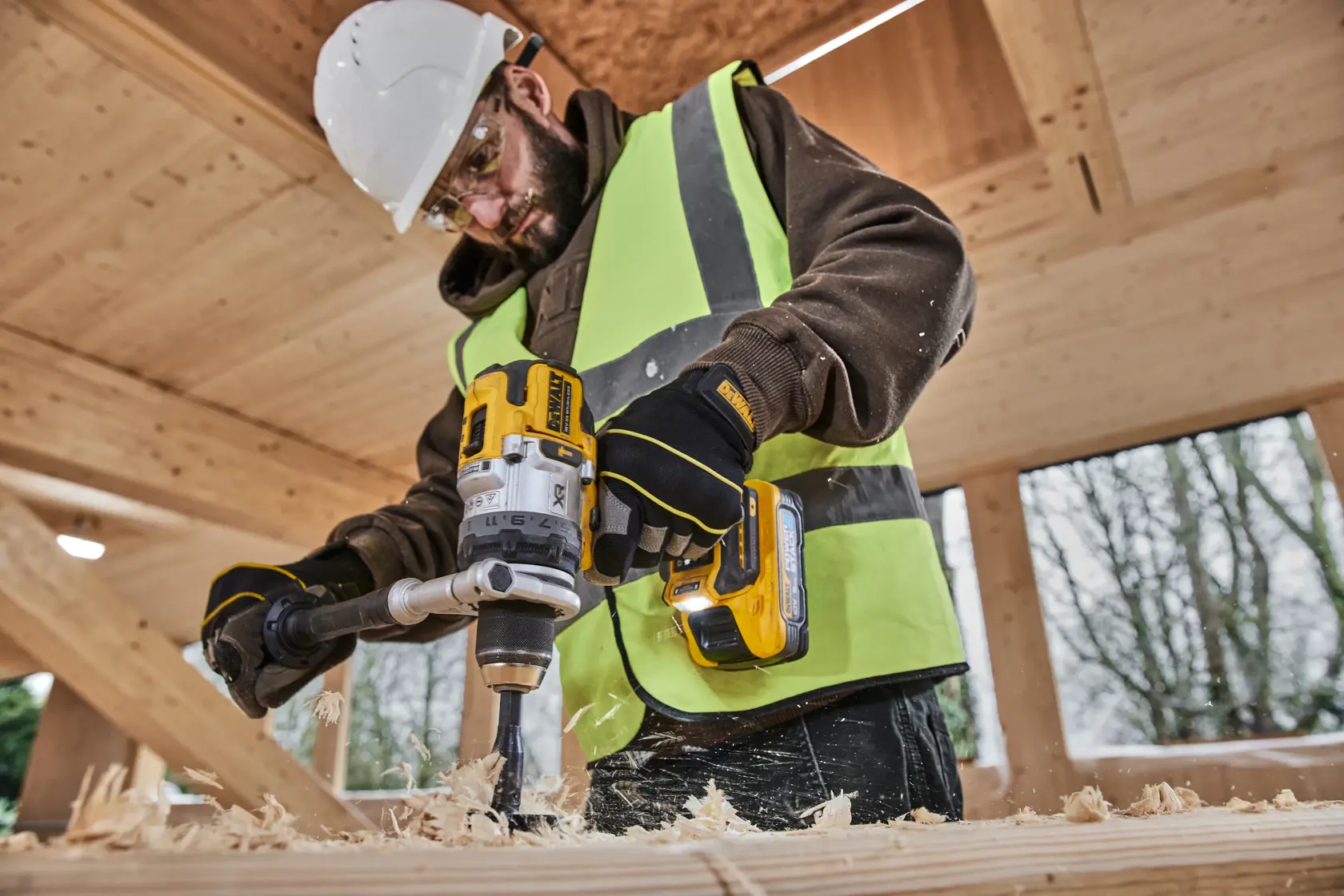 DEWALT® 18V XR® Premium 2 Piece Combo Kit - 5Ah & FlexVOLT® 6Ah