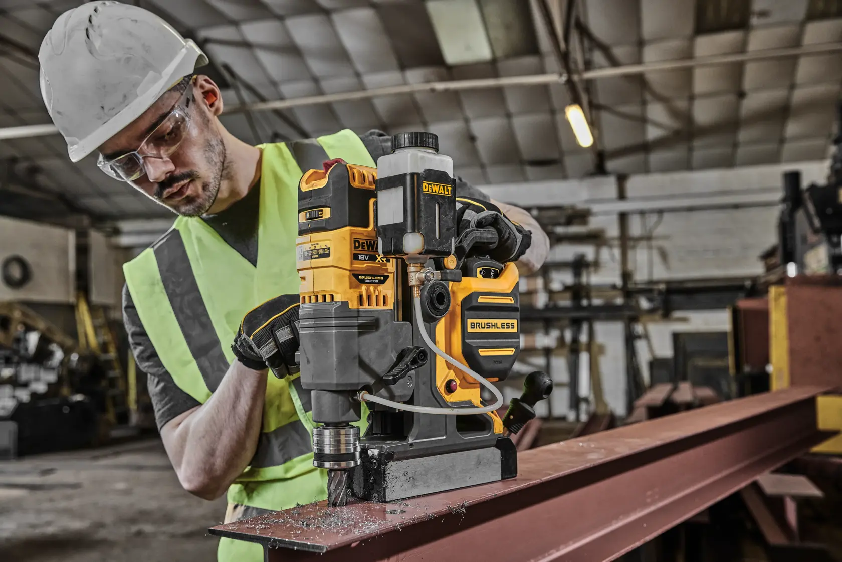 DEWALT® 18V XR® Brushless Magnetic Drill - 2 X 9Ah GFN Batteries