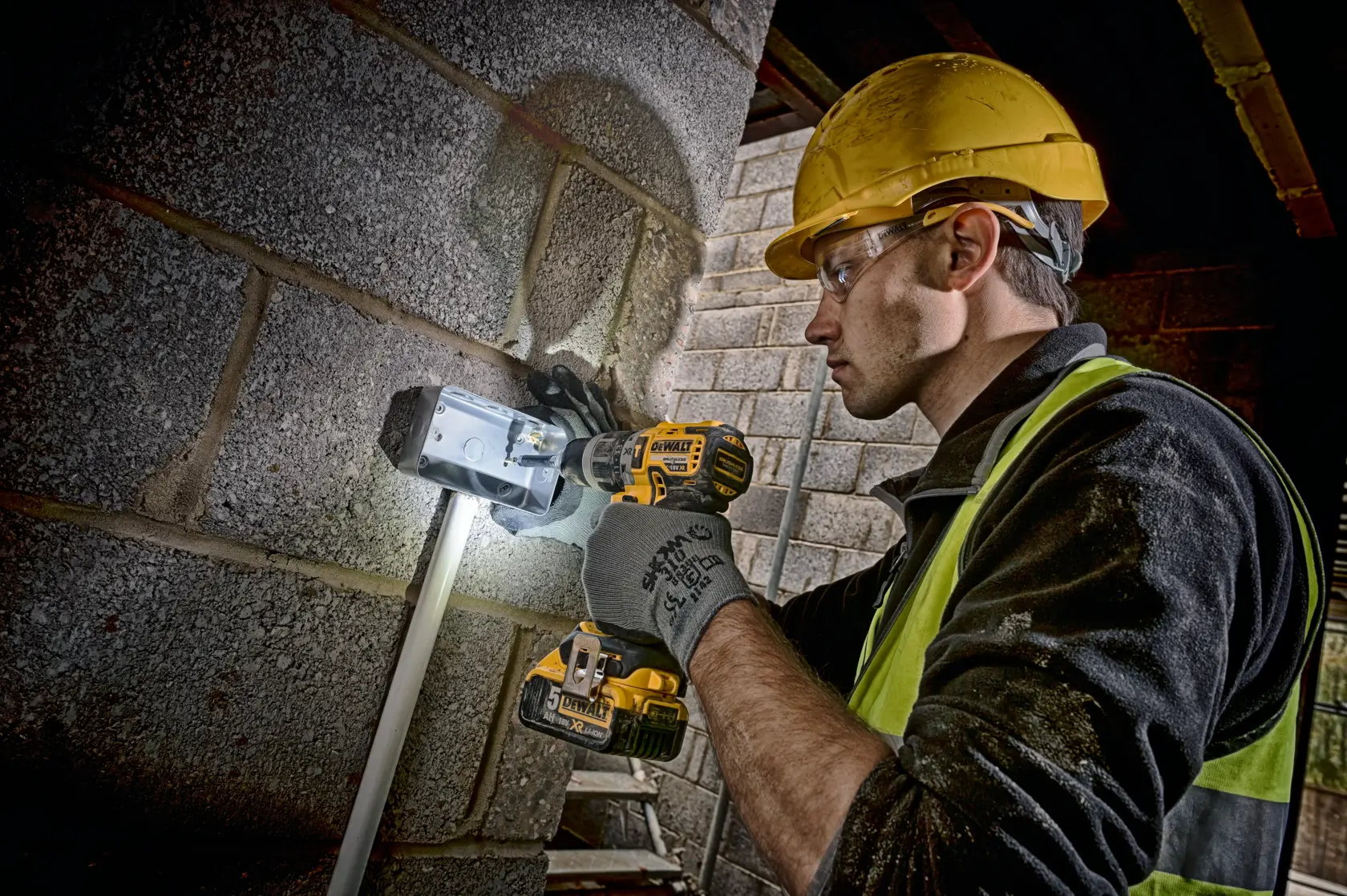 DEWALT® 18V XR® Brushless Hammer Drill Driver (Tool Only)