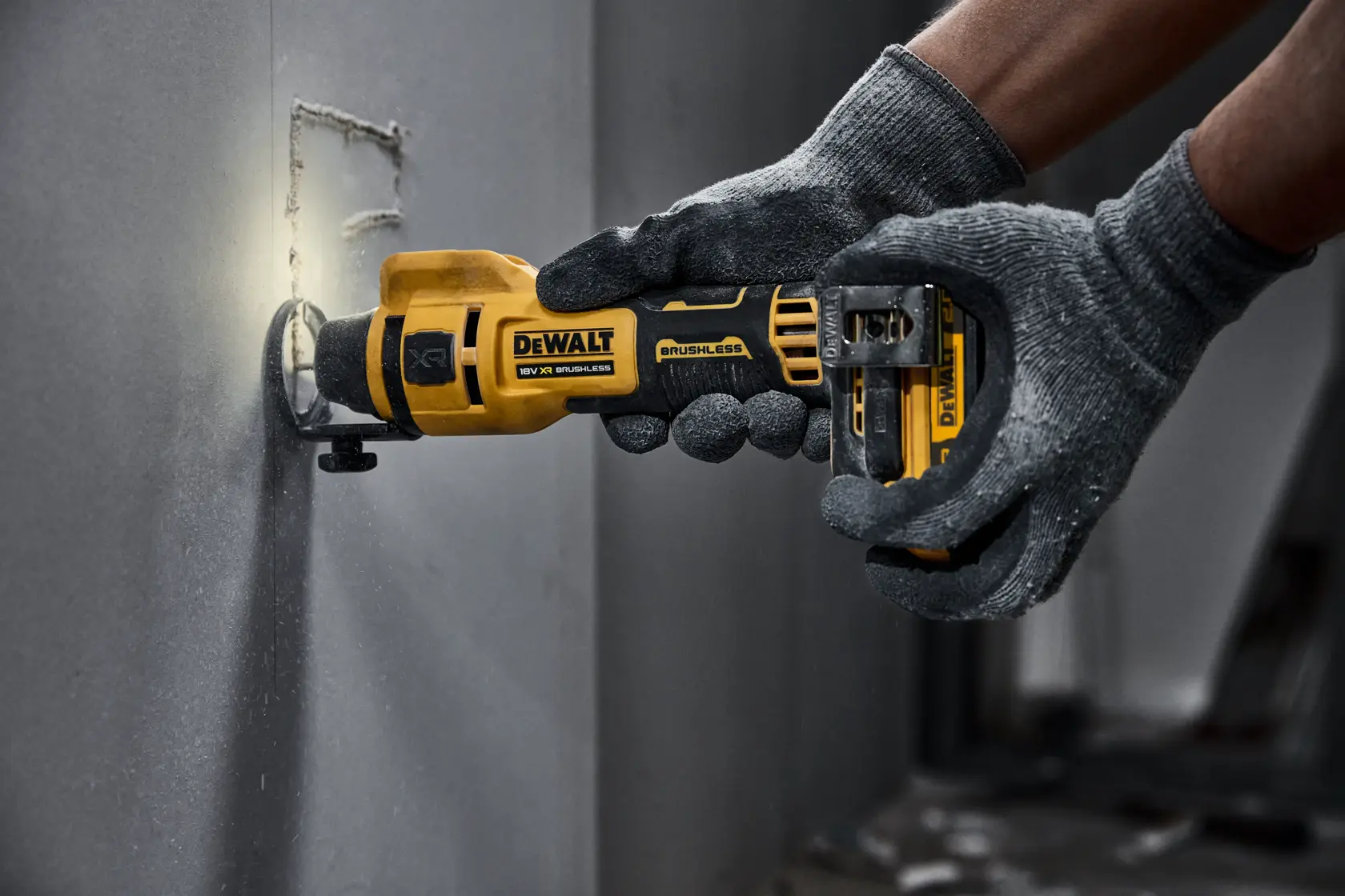 DEWALT® 18V XR® Brushless Drywall Cut Out Tool (Tool Only)