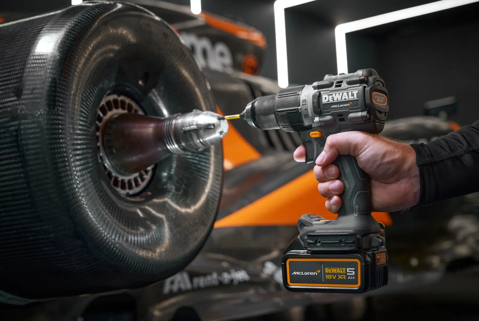 DEWALT® x McLaren F1 Team 18V XR® Brushless Twin Kit - 2 X 5AH