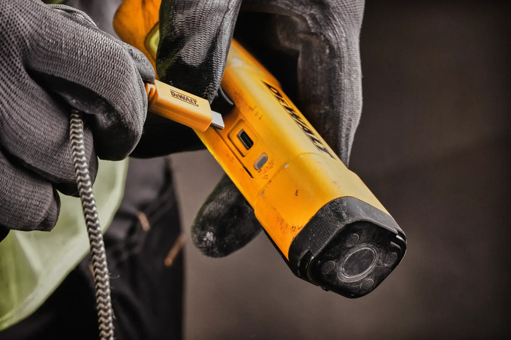 DEWALT® Rechargeable USB-C LED Flashlight