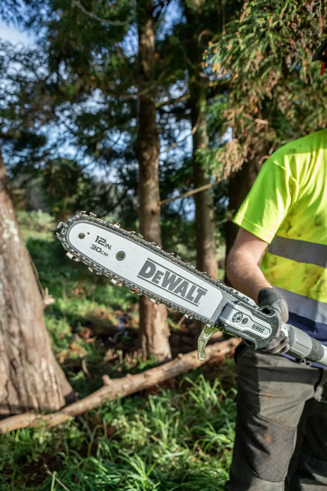 DEWALT® 54V XR® FlexVOLT® 4m Telescopic Pole Saw (Tool Only)