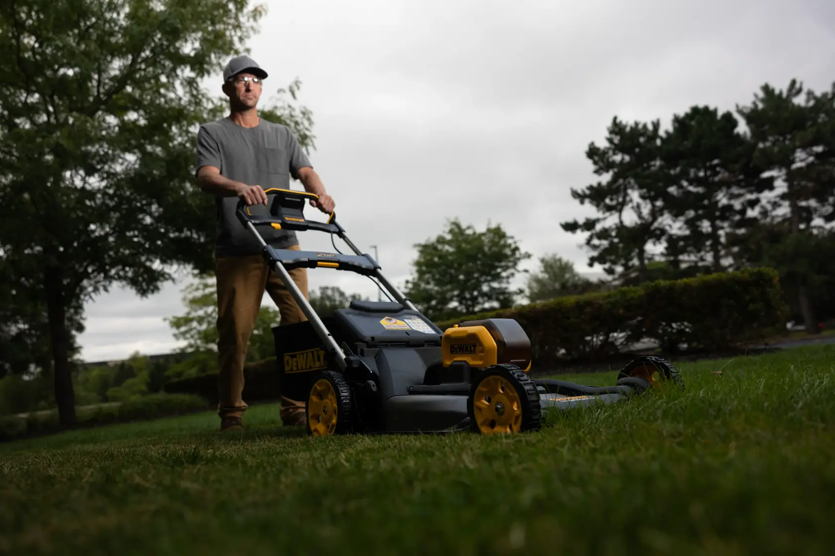 DEWALT® 54V XR® FlexVOLT® Self-propelled Lawn Mower (Tool Only)