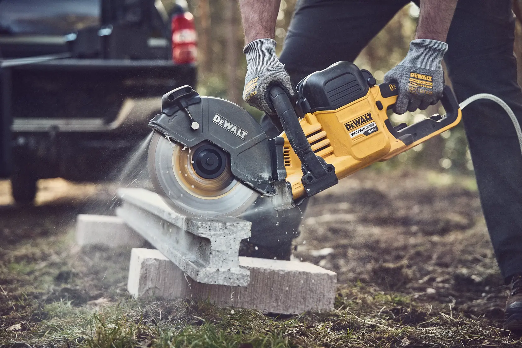 DEWALT® 54V XR® FlexVOLT® 230mm Cut Off Saw