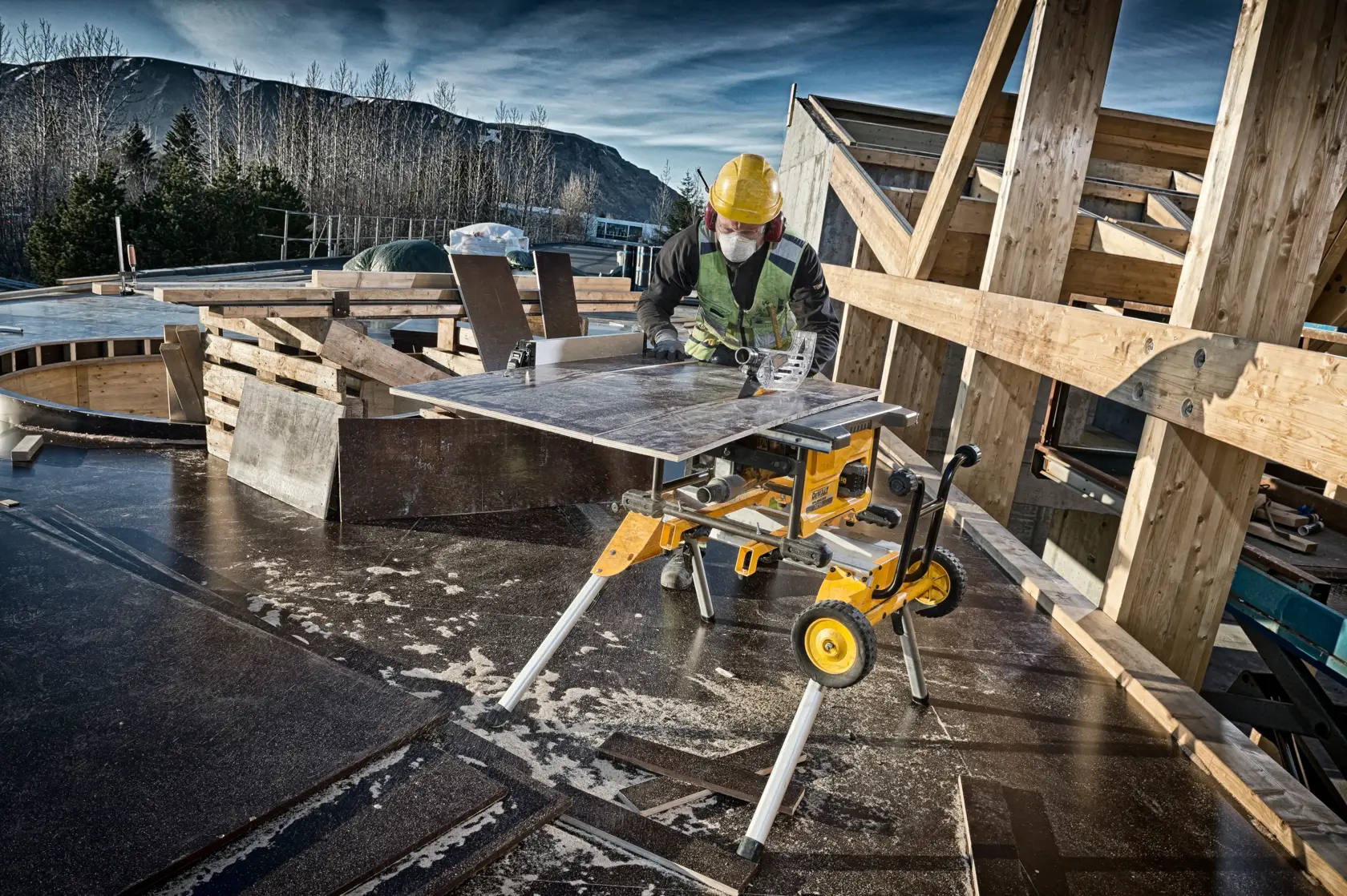 DEWALT® 54V XR® FlexVOLT® 210mm Table Saw (Tool Only)