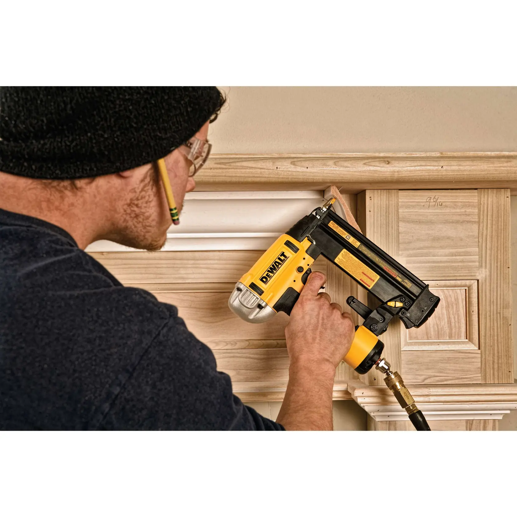 DEWALT® 18ga Pneumatic Nailer With Precision Point™