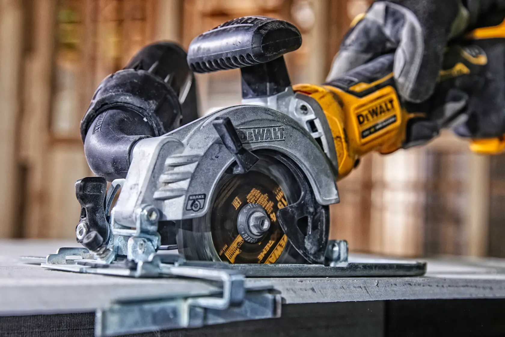 DEWALT® EXTREME 115mm x 9.5mm 4T PCD Multi Material Circular Saw Blade