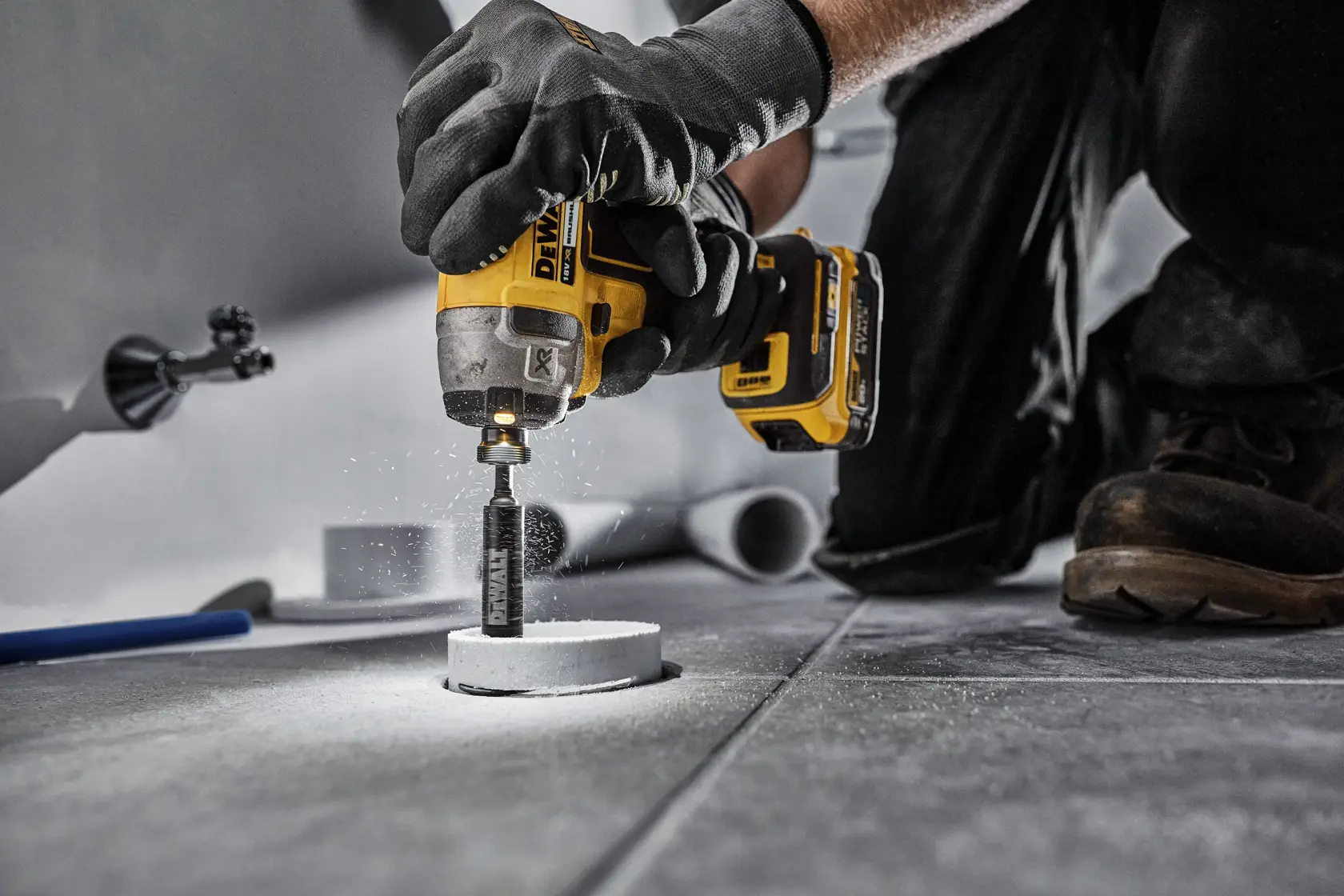 DEWALT® Diamond Grit Inside PVC Pipe Cutter