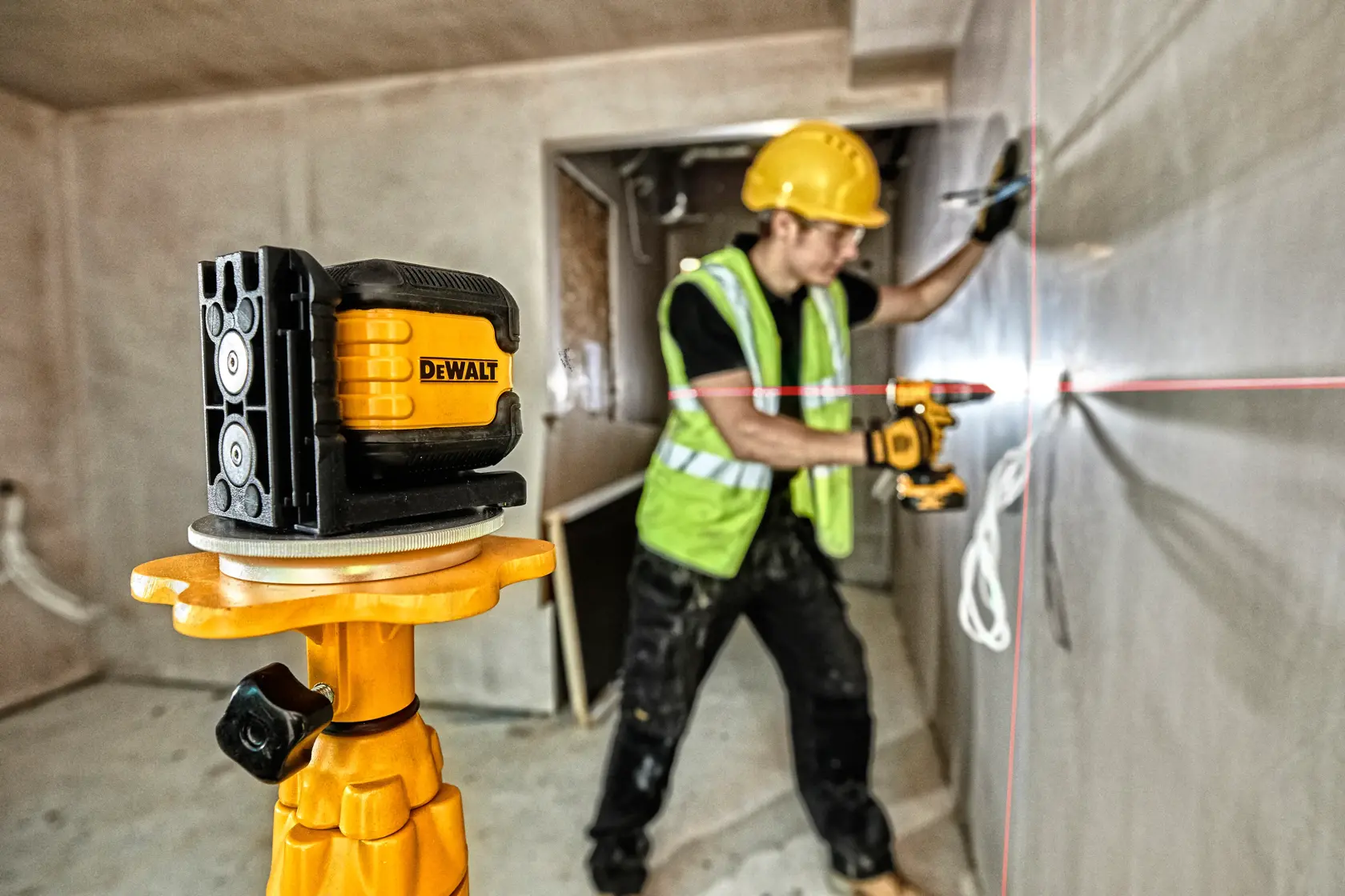 DEWALT® Cross Line Laser Red Beam