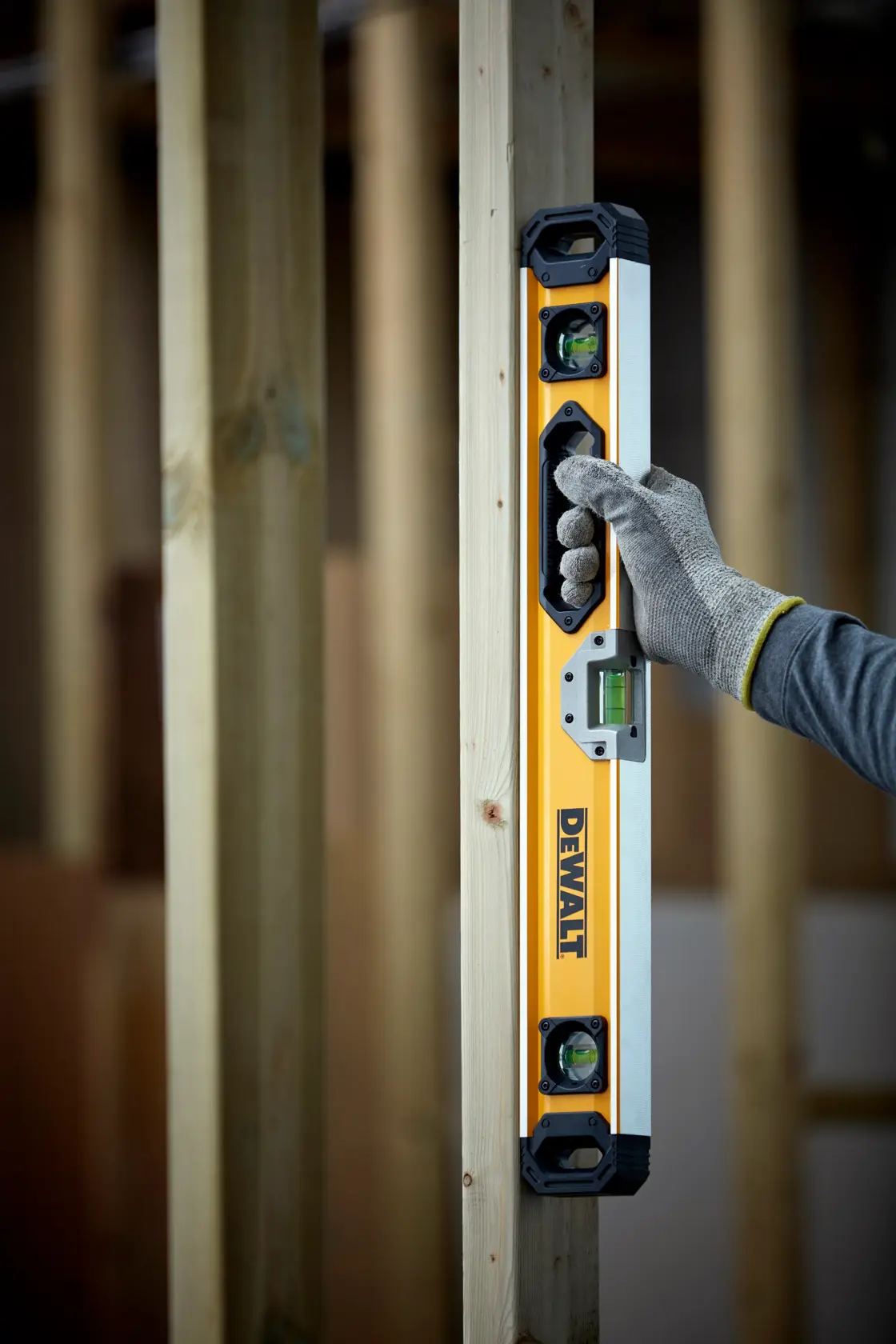 DEWALT® 600mm / 24 in Box Beam Level