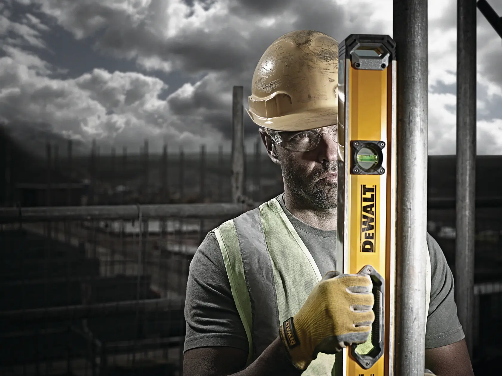 DEWALT® 1200mm / 48 in Box Beam Level
