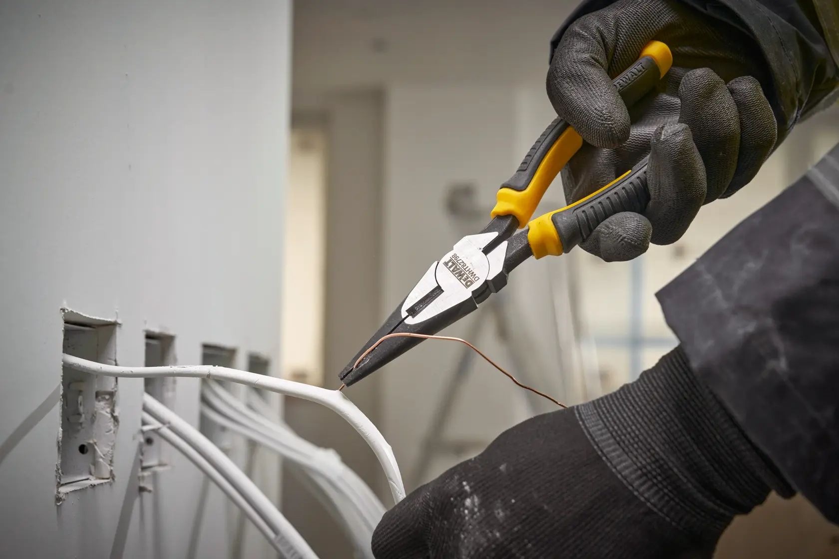 DEWALT® 200mm LH Long Nose Pliers