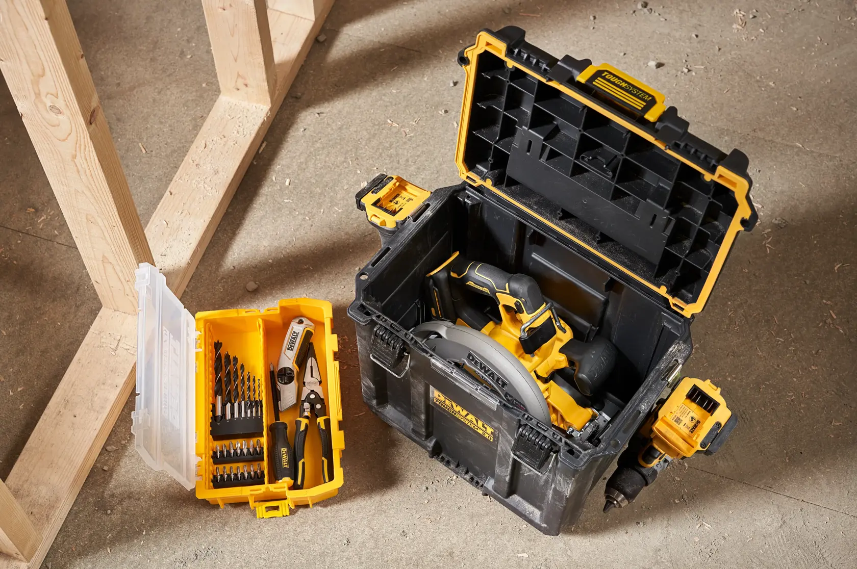 DEWALT® TOUGHSYSTEM® 2.0 Compact Deep Toolbox