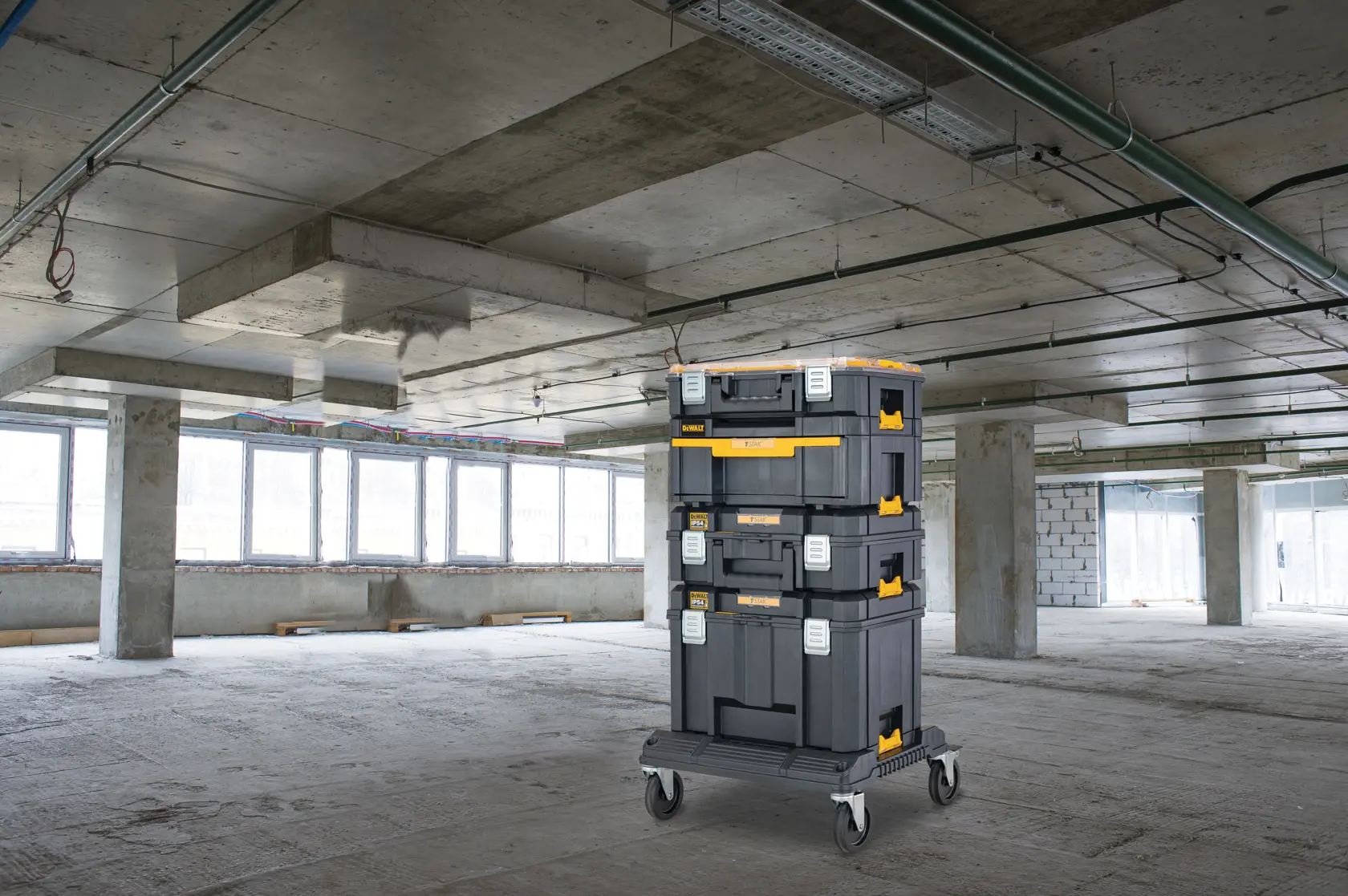 DEWALT® TSTAK®​ IP54 Shallow Box